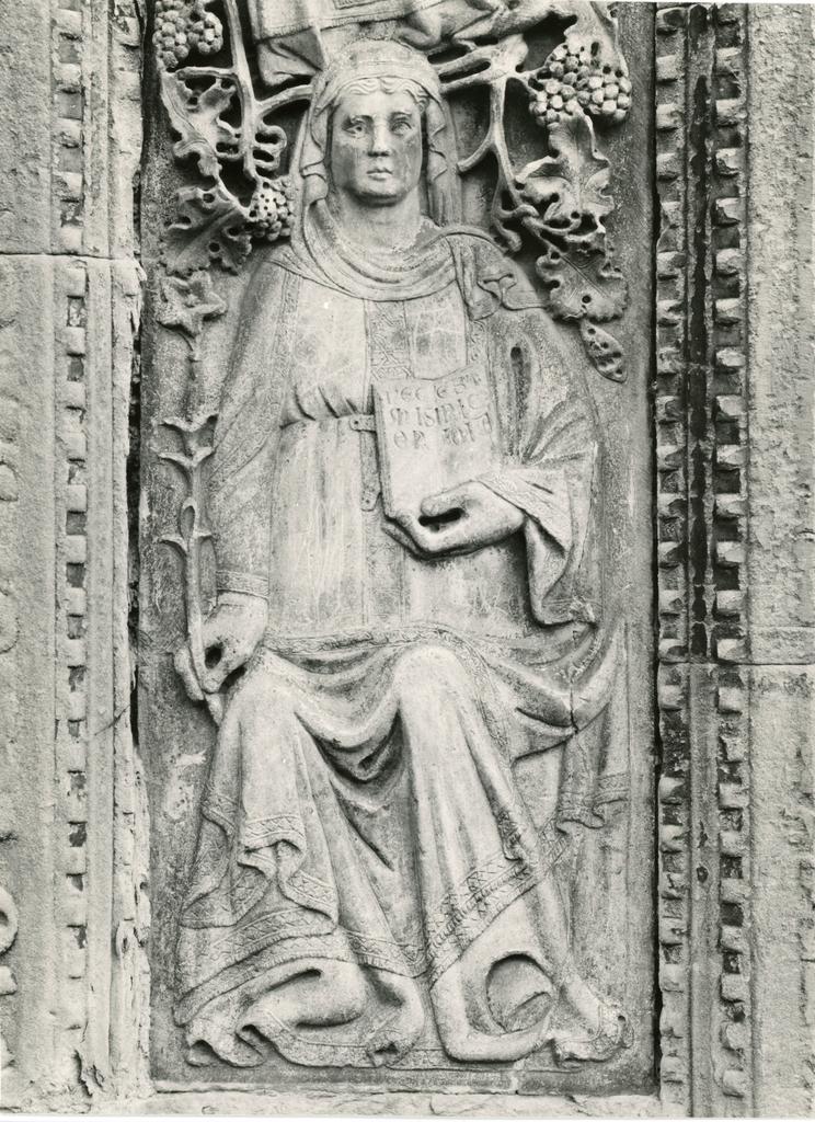 Università di Pisa. Dipartimento di Storia delle Arti , Città di Castello - Duomo - Porta laterale - Figura Allegorica nella decorazione del portale.