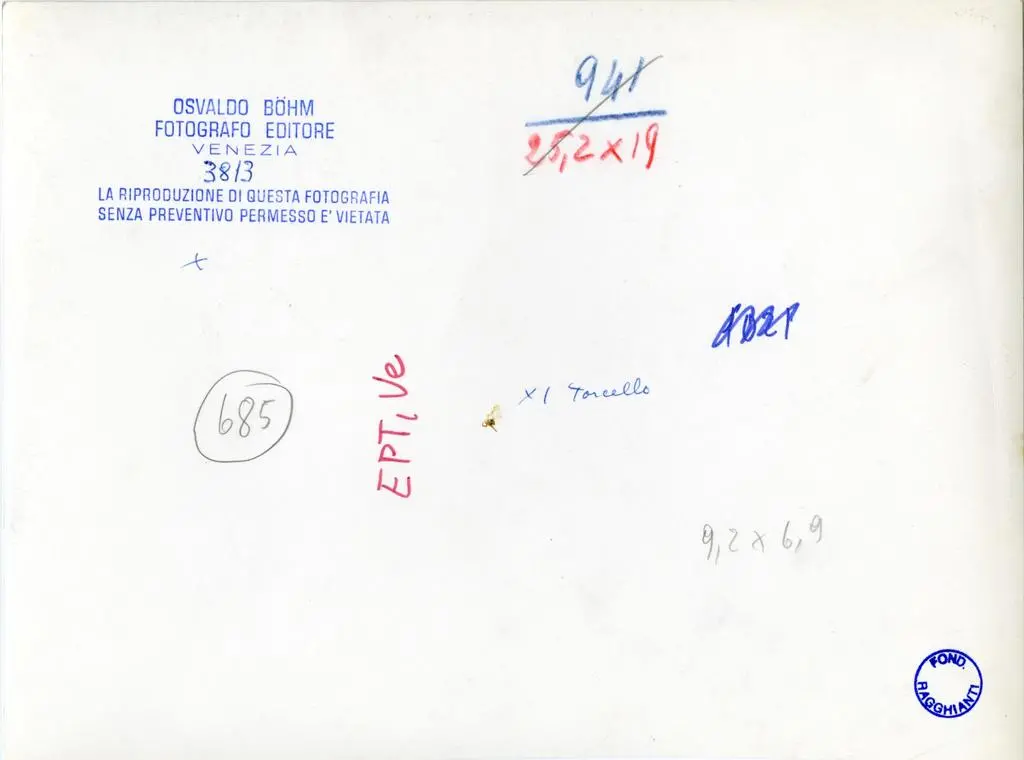 B&ouml;hm, Osvaldo , Anonimo - sec. XI - Motivi decorativi vegetali con leoni e uccelli; Motivi decorativi fitomorfi con tralci di vite; Lepre