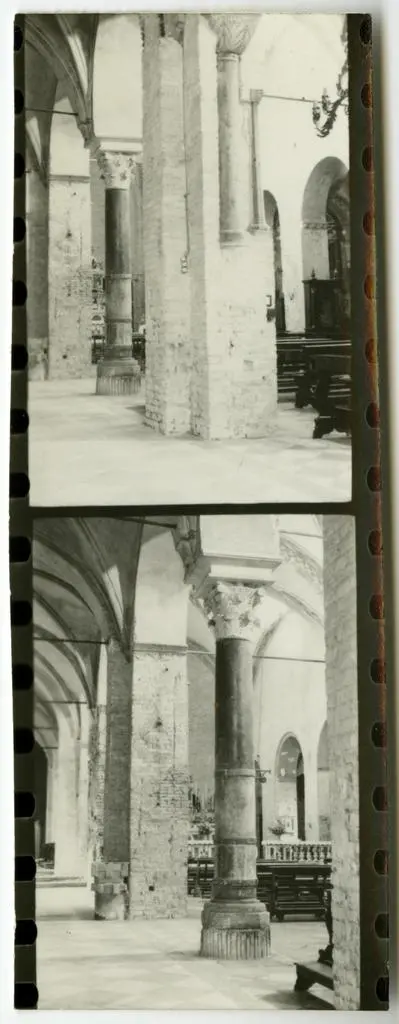 Anonimo , Anonimo - sec. XI/ XII - Interno di una chiesa di S. Sofia a Padova