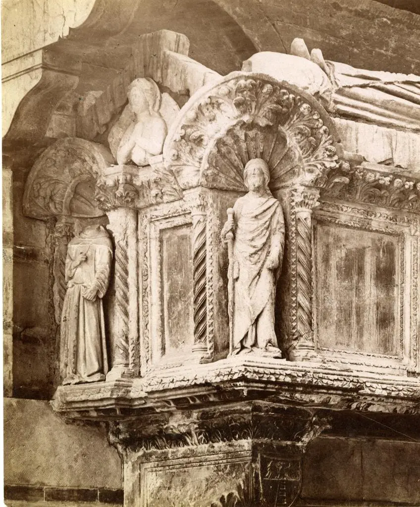 Anonimo veronese sec. XIV , Figura giacente, Figura acefala di Santo