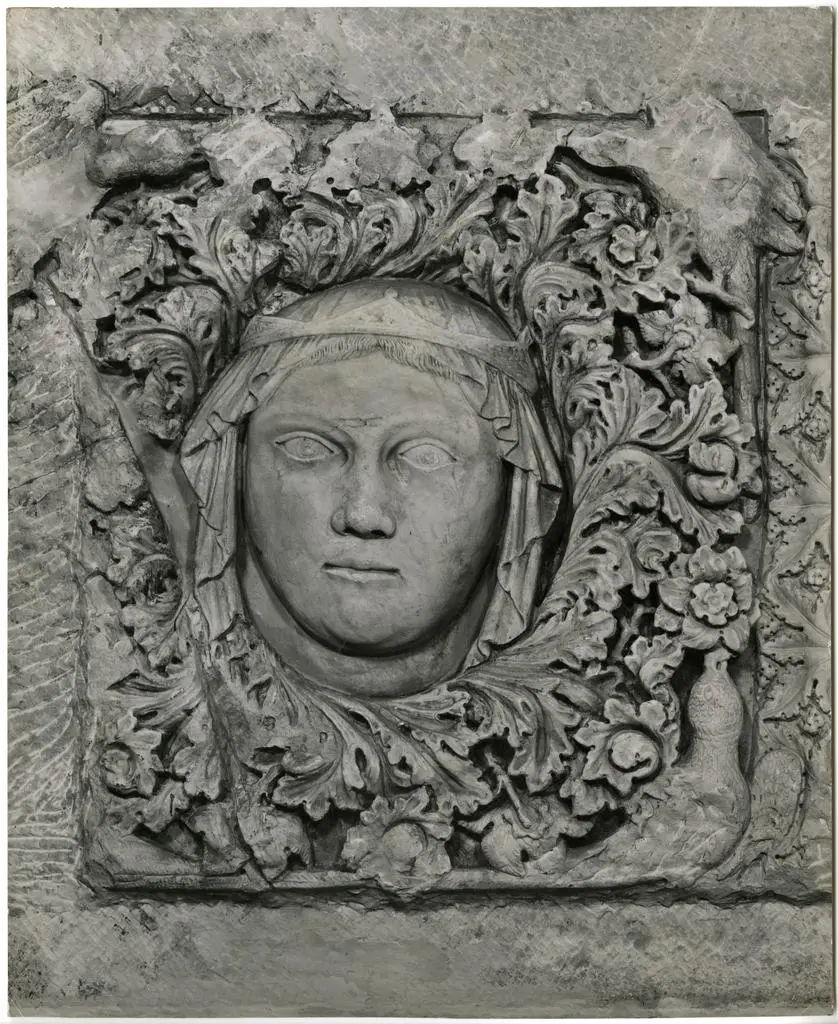 Pisano Nicola, bottega , Testa femminile