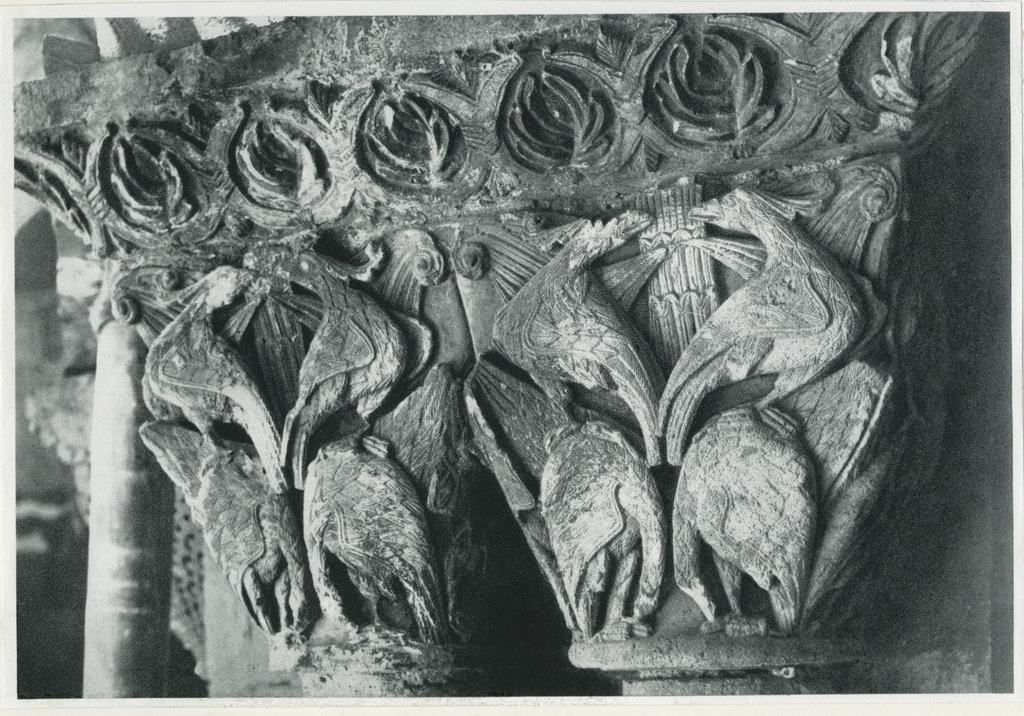 Anonimo spagnolo sec. XII , Motivi decorativi vegetali e animali