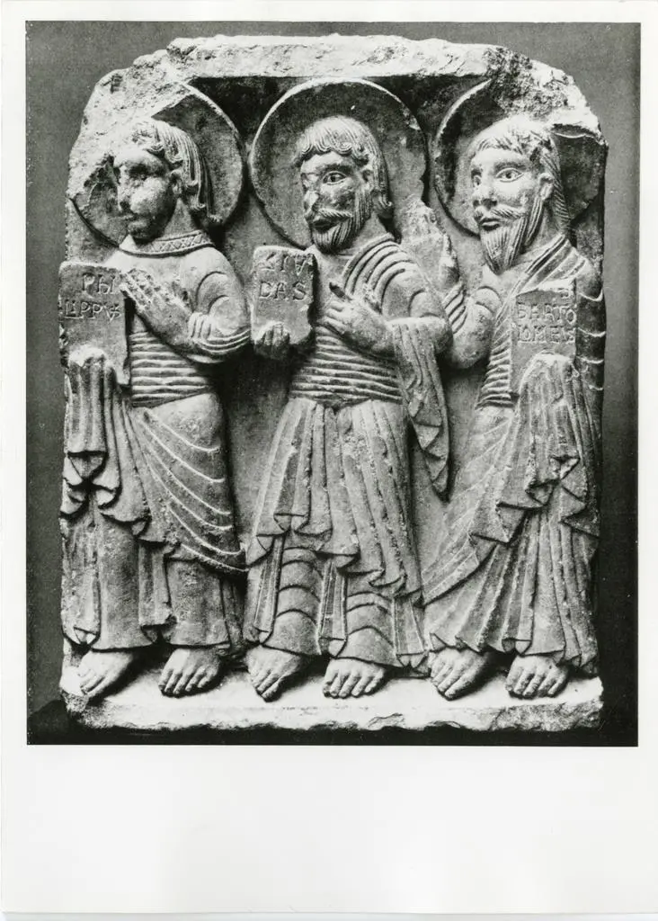 Anonimo , Spagna sec. XI&deg; - Rilievo con apostoli - Londra, Victoria and Albert Mus. (Poutheau 1932)