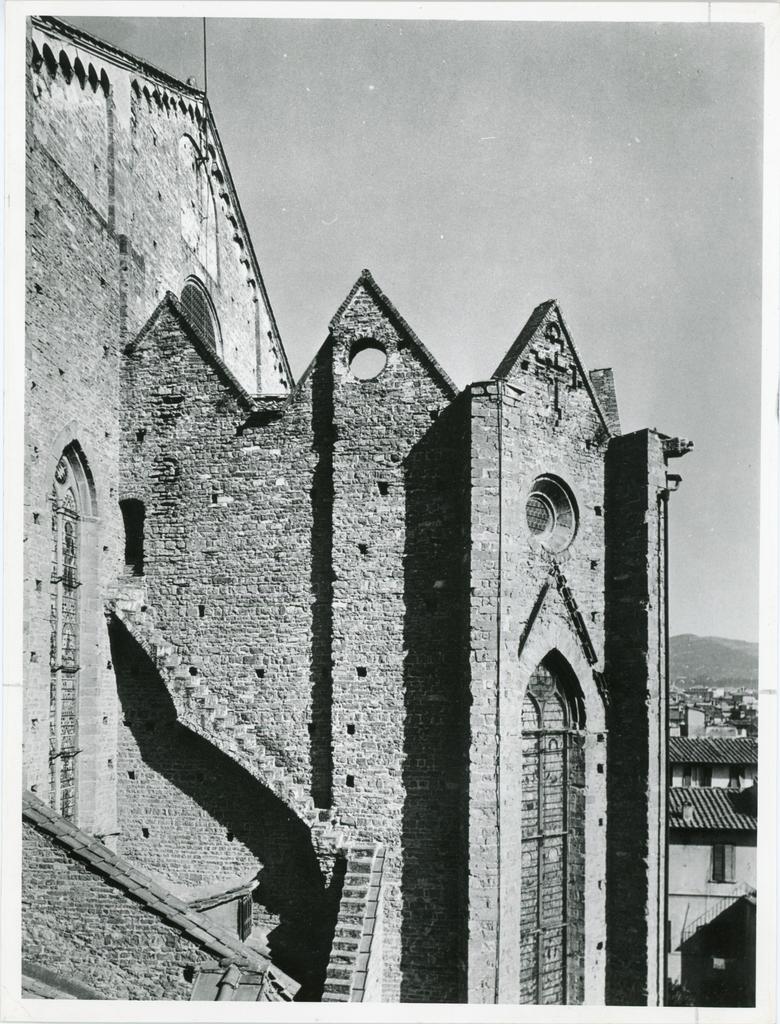 Anonimo , Arnolfo di Cambio - sec. XIII/ XIV - Basilica di Santa Croce a Firenze, esterno