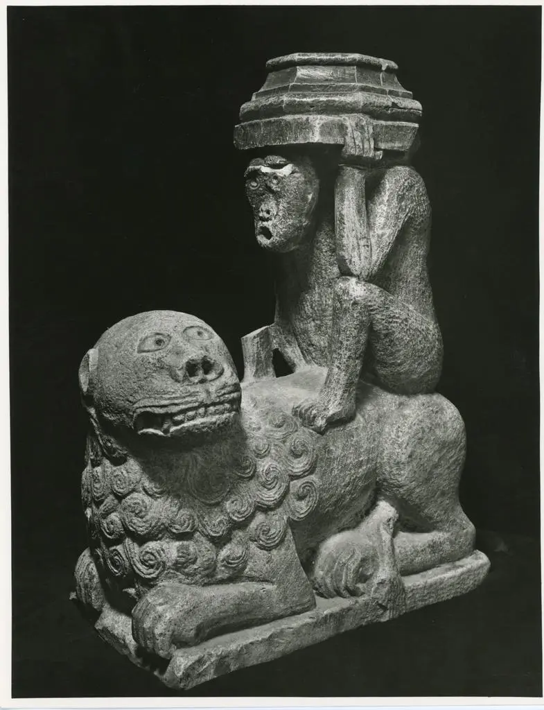 Anonimo , Anonimo - sec. XII/ XIII - Leone e scimmia stilofori