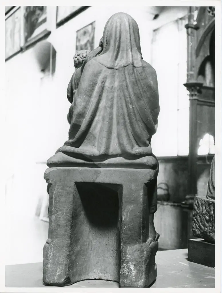 Anonimo , Anonimo - sec. XIII/ XIV - Madonna con Bambino