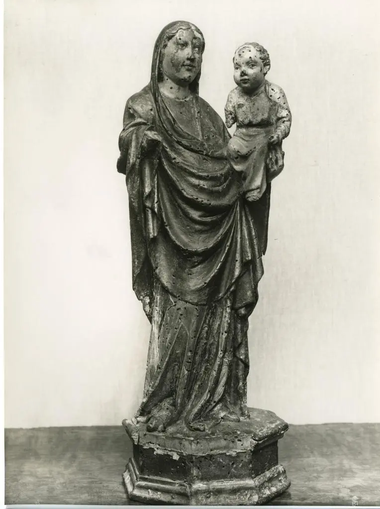 Anonimo , Pisano Nino - scuola - sec. XIV - Madonna con Bambino
