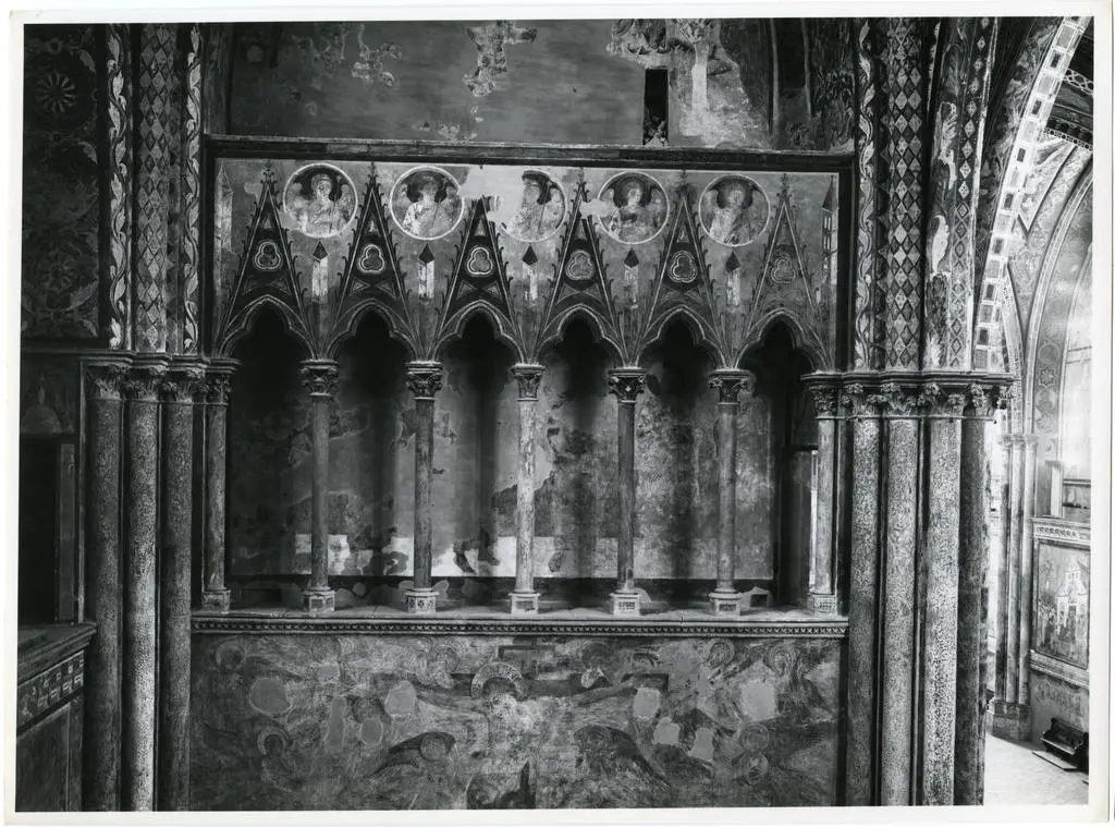 Istituto Centrale per il Catalogo e la Documentazione: Fototeca Nazionale , Assisi - Basilica di S. Francesco - ch. superiore - Transetto di destra