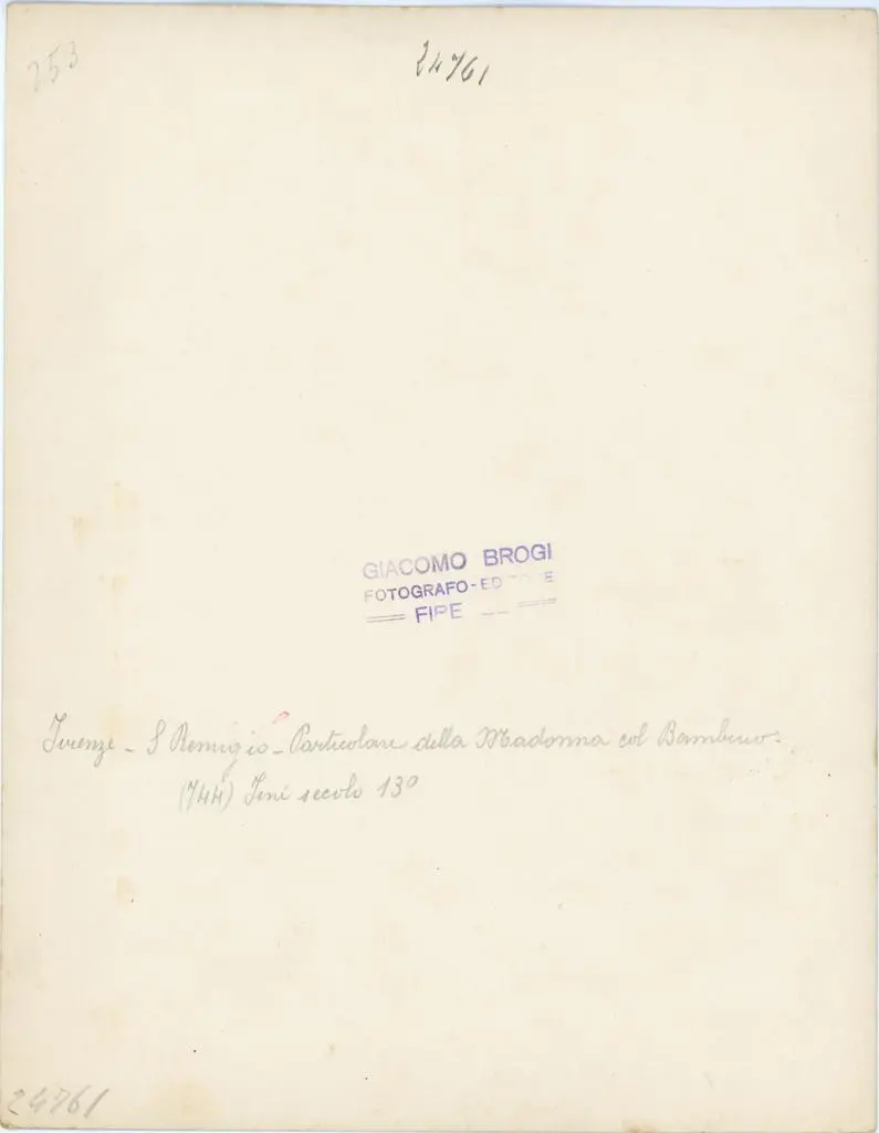 Brogi , Firenze - S. Remigio- Particolare della Madonna col Bambino. (744) Fine secolo 13&deg;