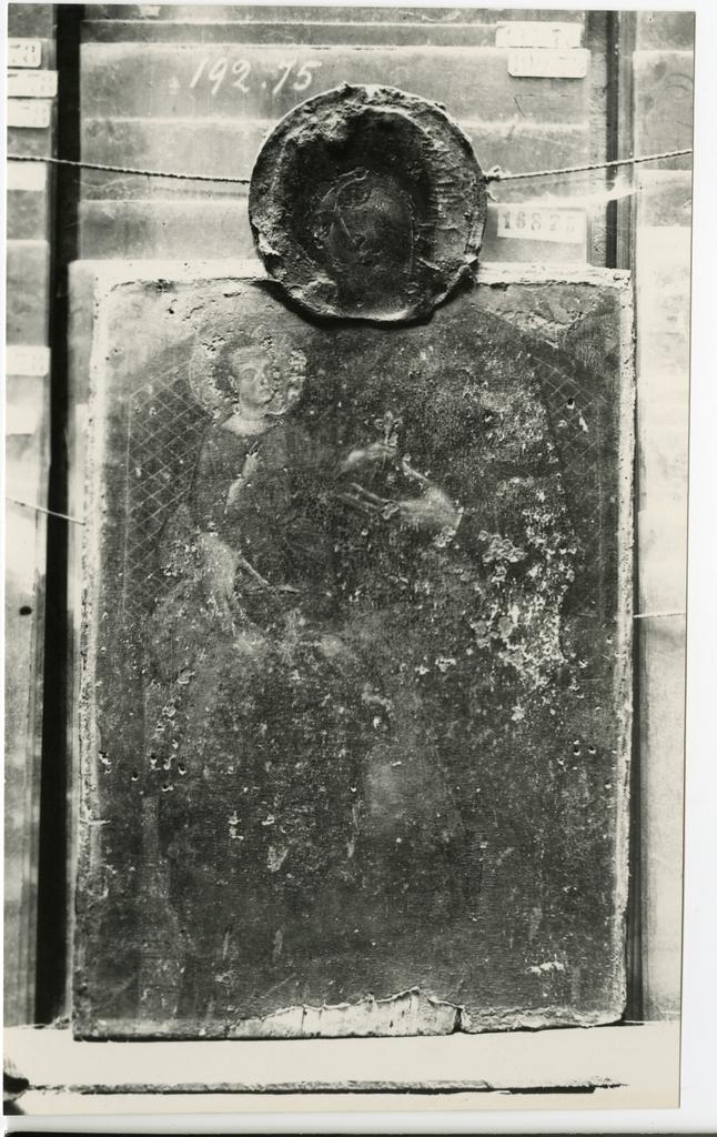 Gabinetto Fotografico della Soprintendenza Speciale per il Patrimonio Storico, Artistico ed Etnoantropologico e per il Polo Museale della città di Firenze , Firenze - proprietà Benigni poi Loeser, sec. XII Madonna