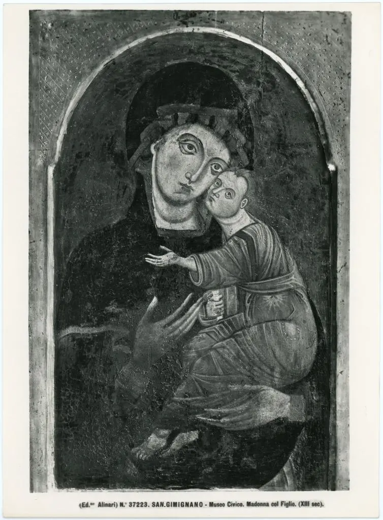 Alinari, Fratelli , San Gimignano - Museo Civico. Madonna col Figlio. (XIII sec).