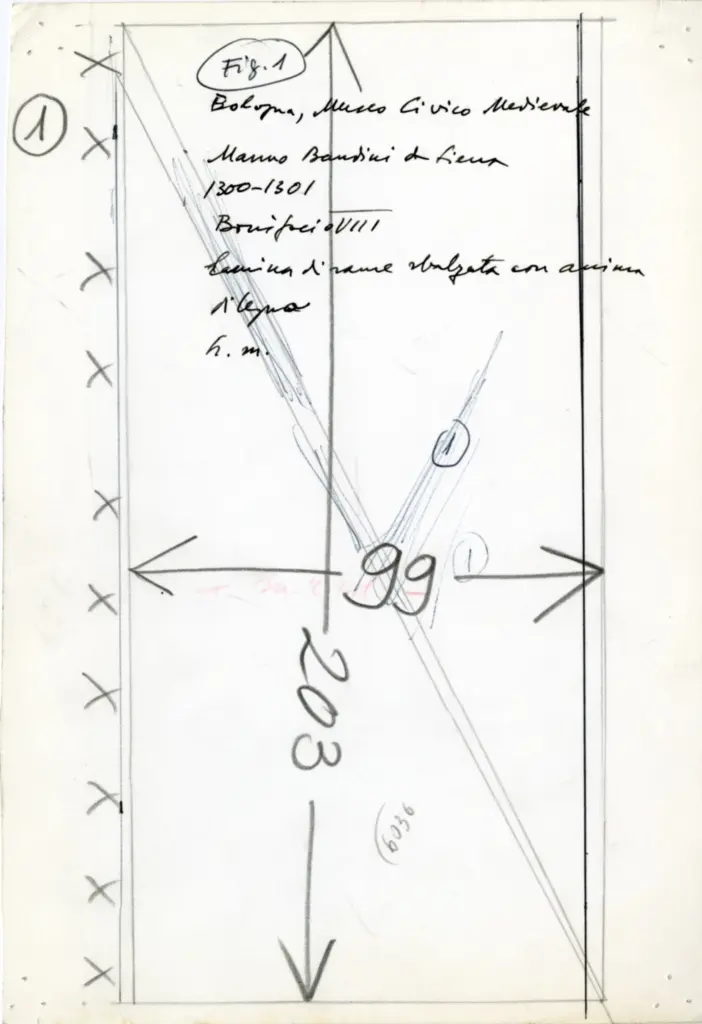 Anonimo , Manno Bandini da Siena, 1300-1302: Bonifacio VIII, statua in rame sbalzato e fusioni, alta cm. 265. Bologna, Museo Civico Medievale.