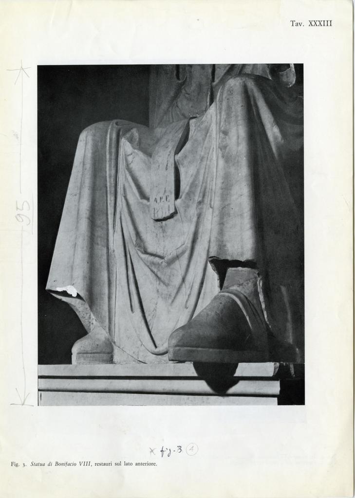 Anonimo , Statua di Bonifacio VIII, restauri sul lato anteriore