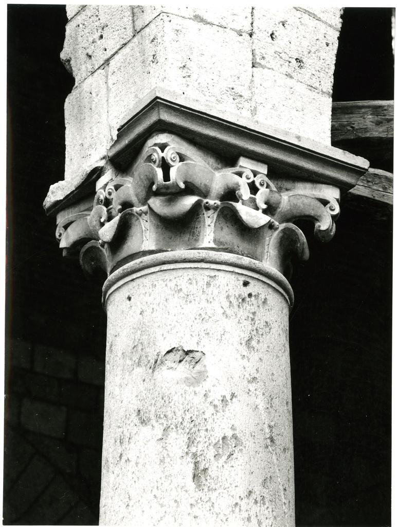 Università di Pisa. Dipartimento di Storia delle Arti , Pisa - San Michele degli Scalzi - capitello
