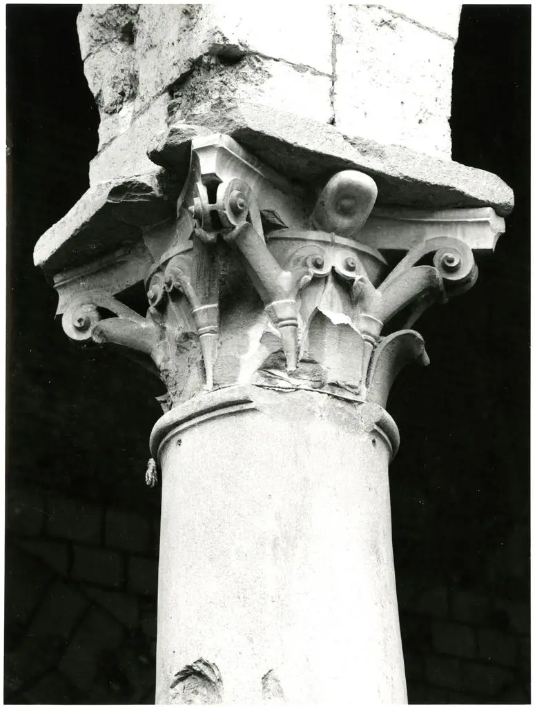 Universit&agrave; di Pisa. Dipartimento di Storia delle Arti , Pisa - San Michele degli Scalzi - capitello