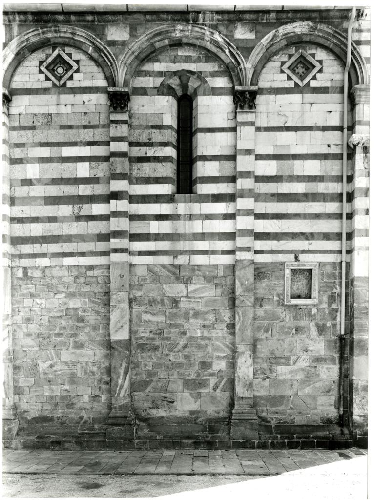 Università di Pisa. Dipartimento di Storia delle Arti , Pisa - San Paolo a Ripa d'Arno - part. fianco sinistro