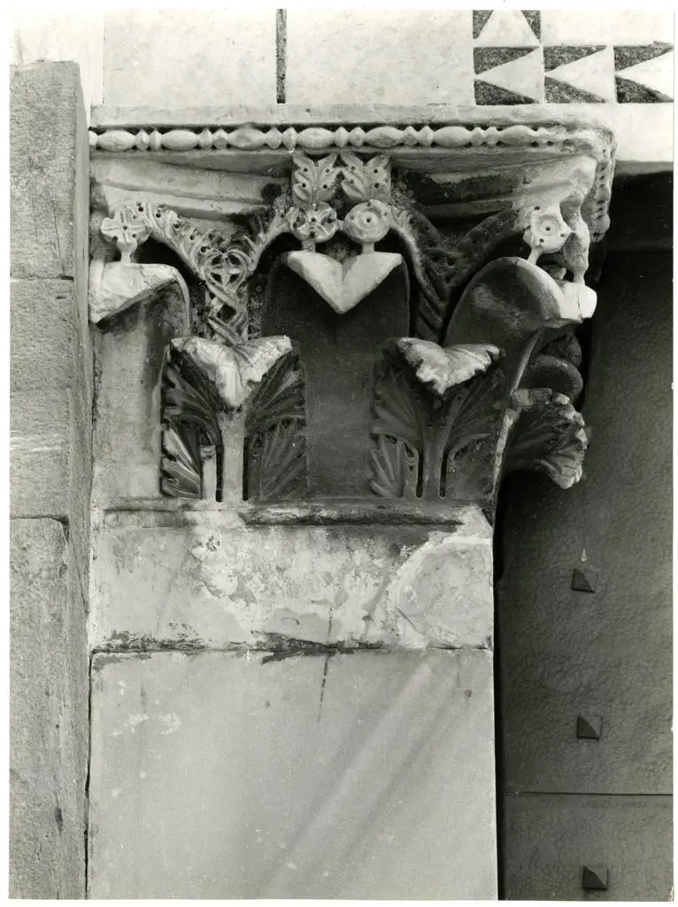 Universit&agrave; di Pisa. Dipartimento di Storia delle Arti , Pisa - San Paolo a Ripa d'Arno - part. port. sinistro