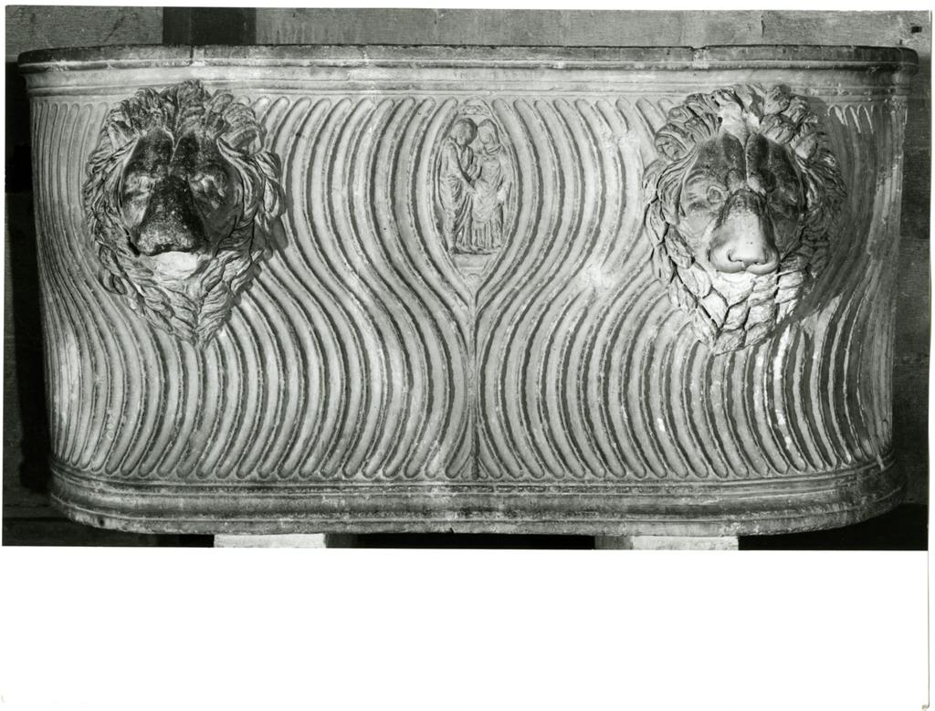 Università di Pisa. Dipartimento di Storia delle Arti , Pisa - San Paolo a Ripa d'Arno - sarcofago
