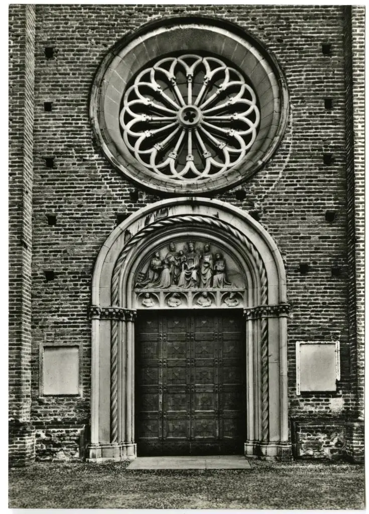 Anonimo , Castiglione Olona (Varese) - Insigne Collegiata (sec. XIV) - Il portale