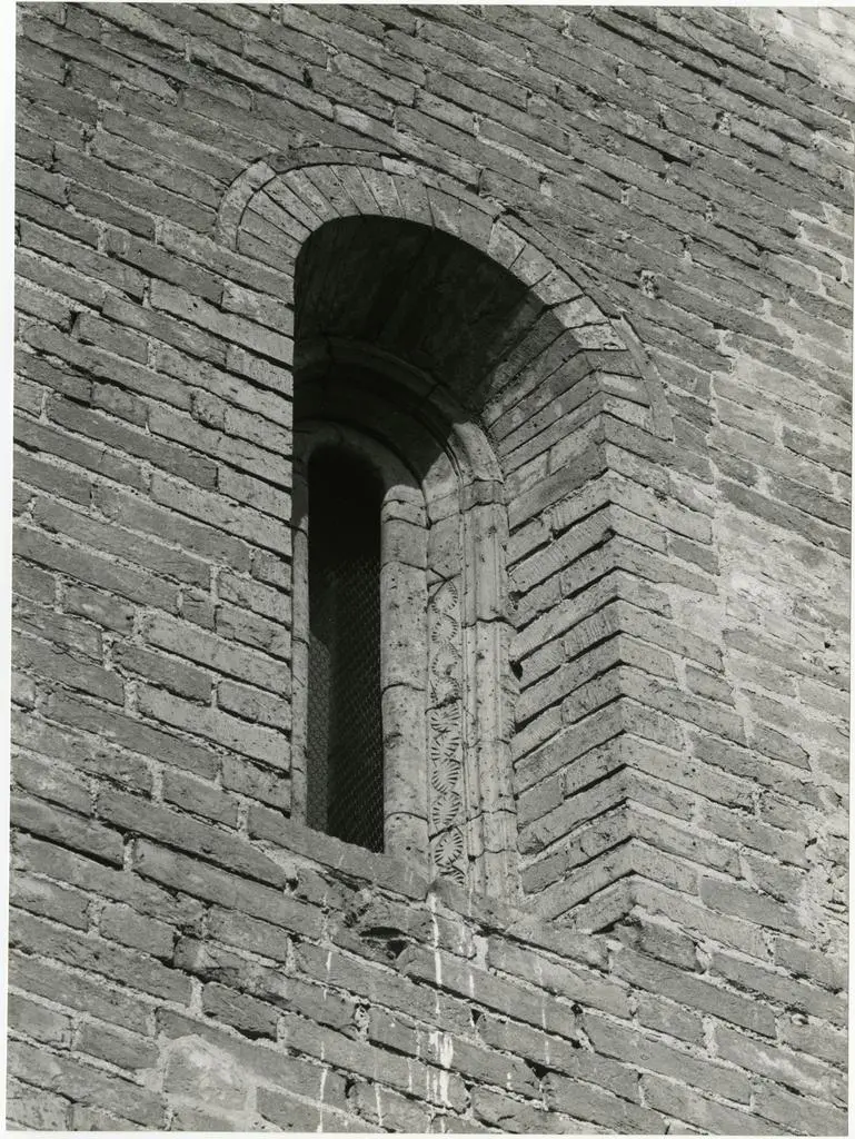 Universit&agrave; di Pisa. Dipartimento di Storia delle Arti , Anonimo - sec. XVI - monofora