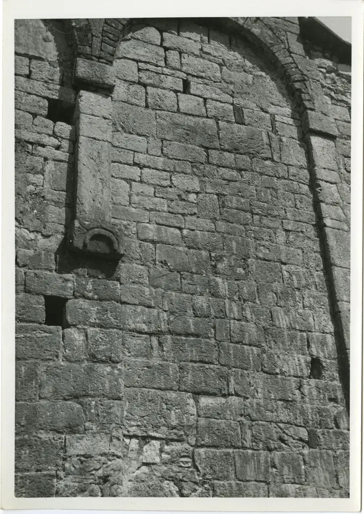 Fototeca della Soprintendenza per i beni architettonici e paesaggistici, storici, artistici ed etnoantropologici per le province di Pisa e Livorno , Anonimo - sec. XIV/ XV - arcata cieca