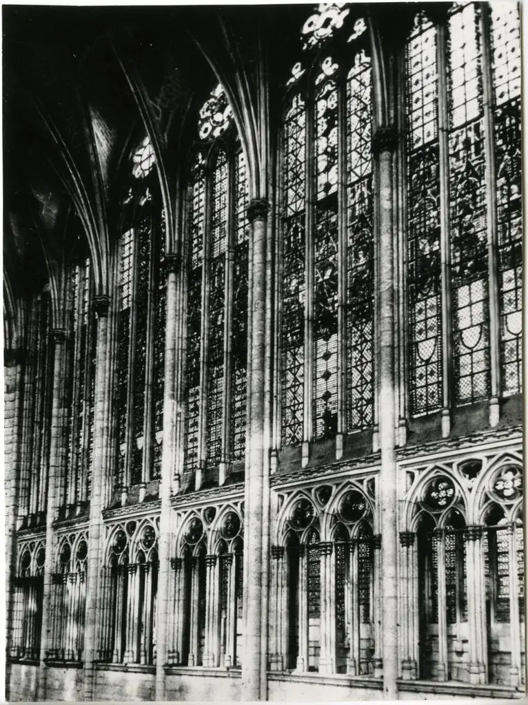 Anonimo sec. XIII/ XIV , Interno di una chiesa