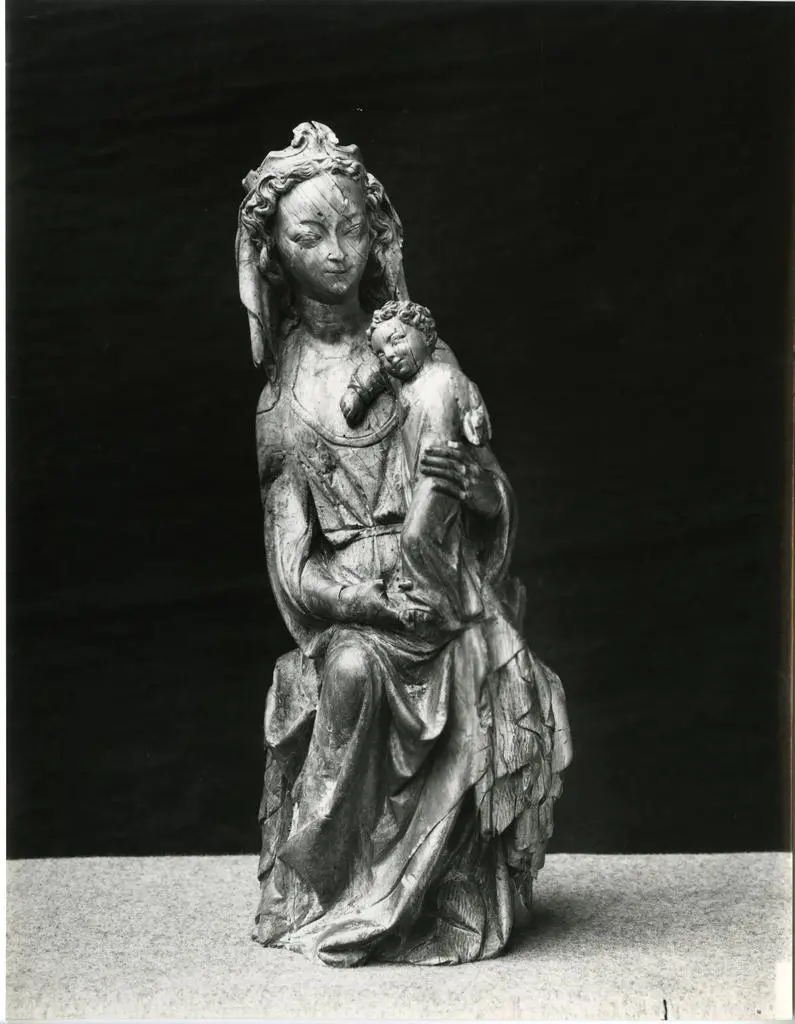 Gabinetto Fotografico della Soprintendenza Speciale per il Patrimonio Storico, Artistico ed Etnoantropologico e per il Polo Museale della citt&agrave; di Firenze , Anonimo francese - sec. XIV - Madonna con Bambino