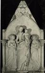Anonimo , Pisano Nino - sec. XIV - Angeli adoranti la Madonna con Bambino