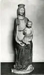 Anonimo , Anonimo sec. XIV - Madonna con Bambino in trono benedicente