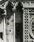 Anonimo , Loggia di facciata del Duomo di Carrara, particolare
