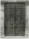 Alinari, Fratelli , Pisa - Cattedrale. L'Imposte in bronzo della Porta di fronte al Campanile. (XII secolo)