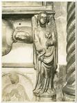 Fototeca della Soprintendenza speciale per il patrimonio storico, artistico ed etnoantropologico e per il Polo museale della città di Napoli , Tino di Camaino - bottega - sec. XIV - Monumento funebre di Cristoforo e Tommaso d'Aquino, particolare dell'Angelo