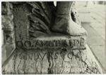 Anonimo , 48) Piacenza - Duomo part. della iscrizione sul lato della base e sul basamento aggiunto del telamone del protiro minore sinistro