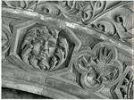 Università di Pisa. Dipartimento di Storia delle Arti , dettaglio sguancio del portale