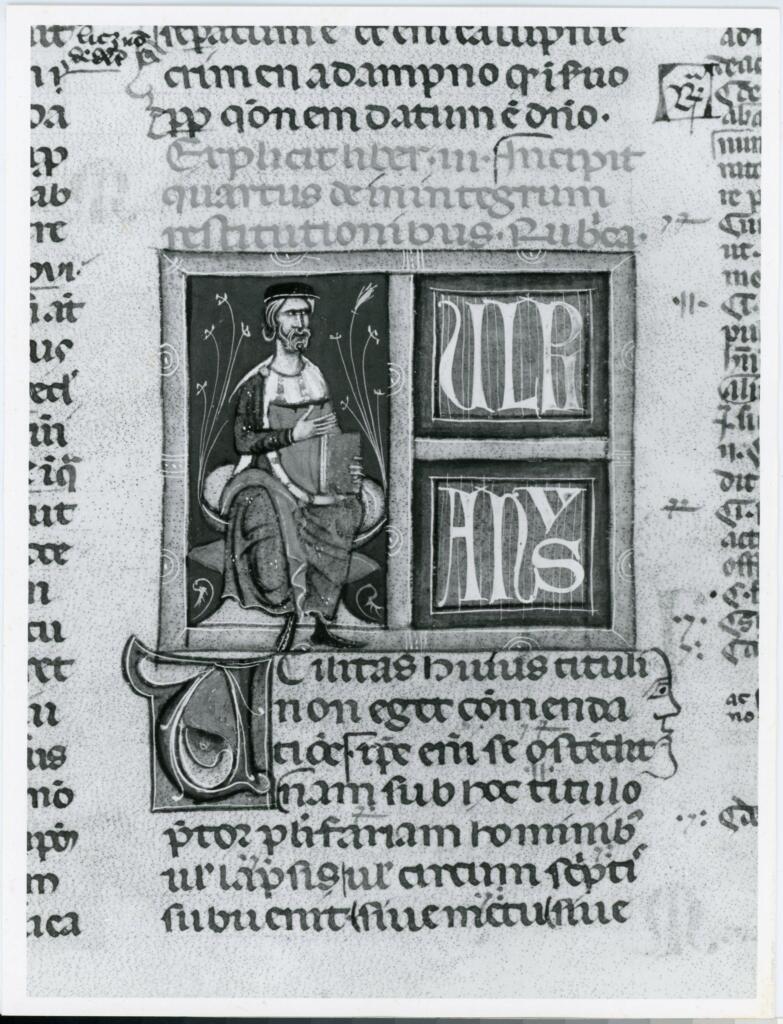 Anonimo italiano sec. XIV , Iniziale U, Iniziale decorata, Miniatura tabellare, Figura maschile con libro, Figura maschile seduta, Ulpiano