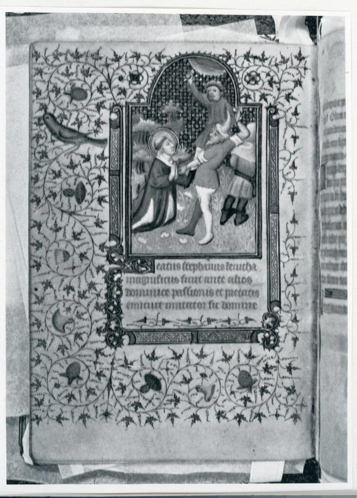 Anonimo francese sec. XV , Lapidazione di santo Stefano, Cornice con motivi decorativi fitomorfi e animali, Iniziale S, Iniziale decorata