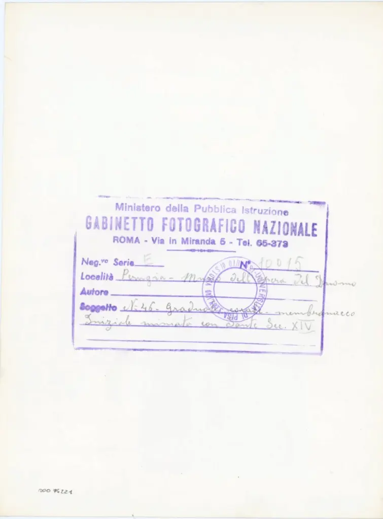 Istituto Centrale per il Catalogo e la Documentazione: Fototeca Nazionale , Perugia - Museo dell'opera del Duomo - N° 46 - Graduale-corale - membranaceo - Iniziale miniata con Sante Sec. XIV , retro