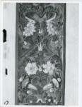 Anonimo italiano sec. XV , Cornice con motivi vegetali e floreali, frutta, cornucopie e teste antropomorfe di profilo