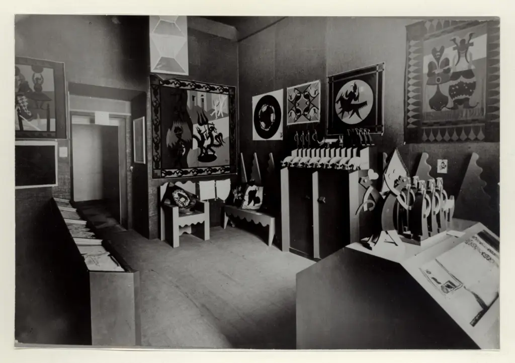 Anonimo , Depero, Fortunato - sec. XX - Mobili futuristi , fronte