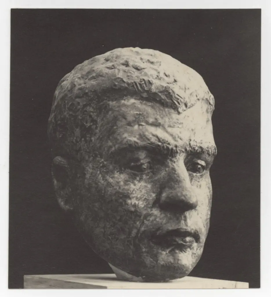 Anonimo , Gallo, Oscar - sec. XX - Testa d'uomo , fronte