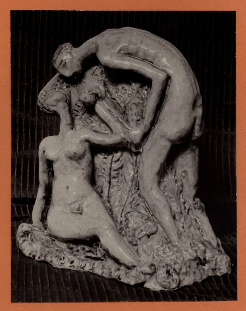 Girelli, Maria , Scultura con figure umane