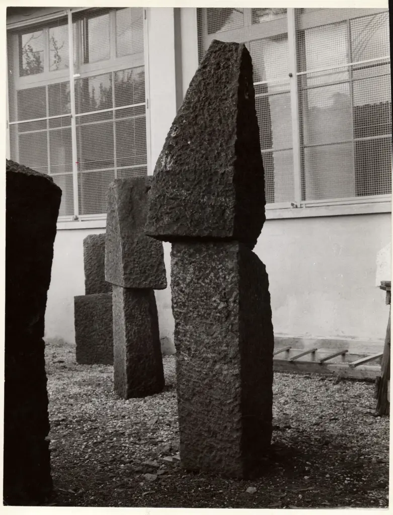 Anonimo , Guerrini, Lorenzo - sec. XX - Pietra strana , fronte