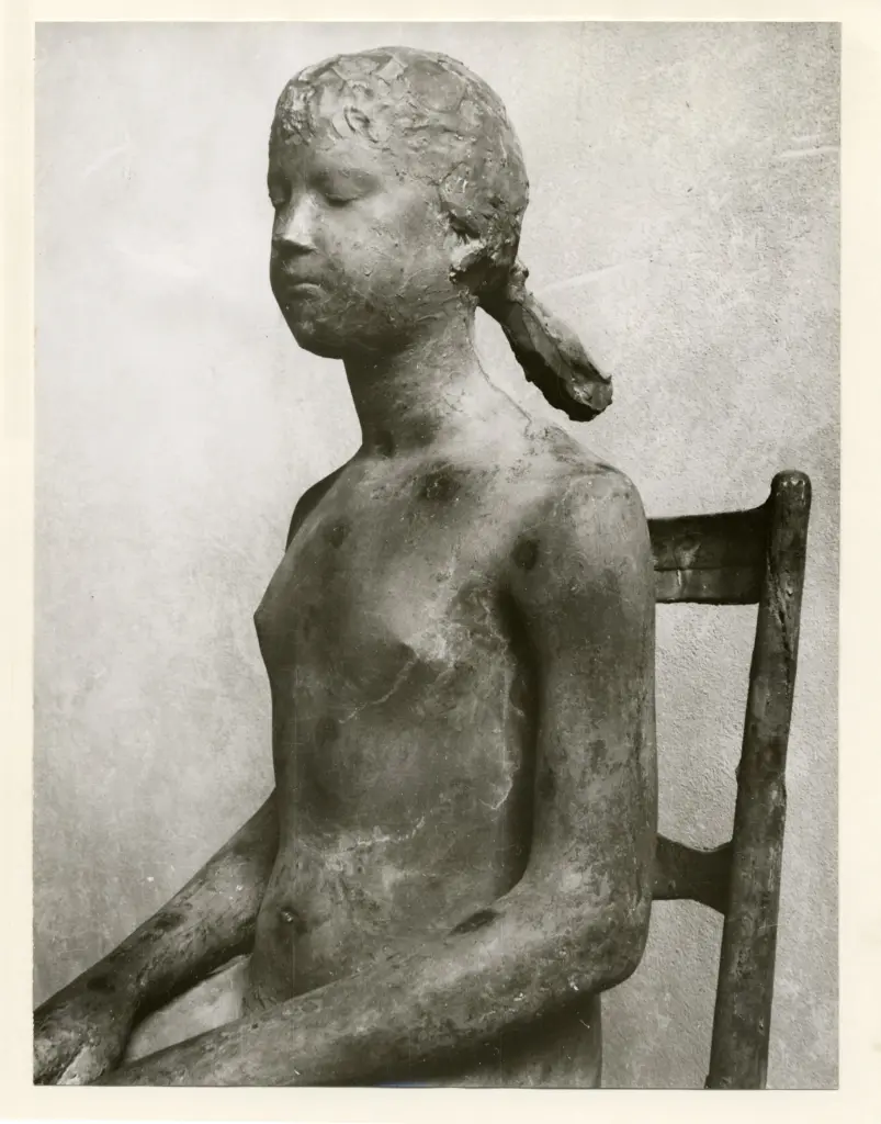 Anonimo , Manz&ugrave;, Giacomo - sec. XX - Bambina sulla sedia (particolare) , fronte