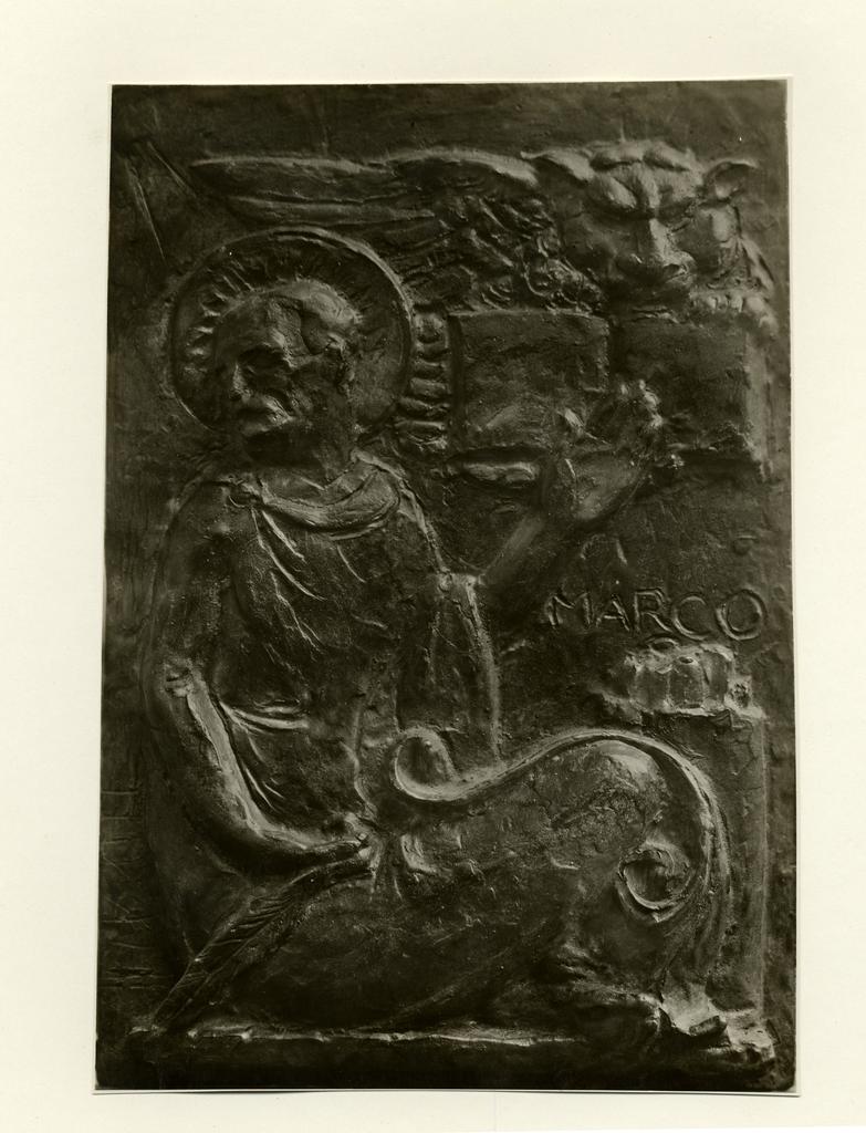 Giacomelli , Maraini, Antonio - sec. XX - Bozzetto per gli evangelisti della Cappella De Ferrari - Targhetta in bronzo , fronte