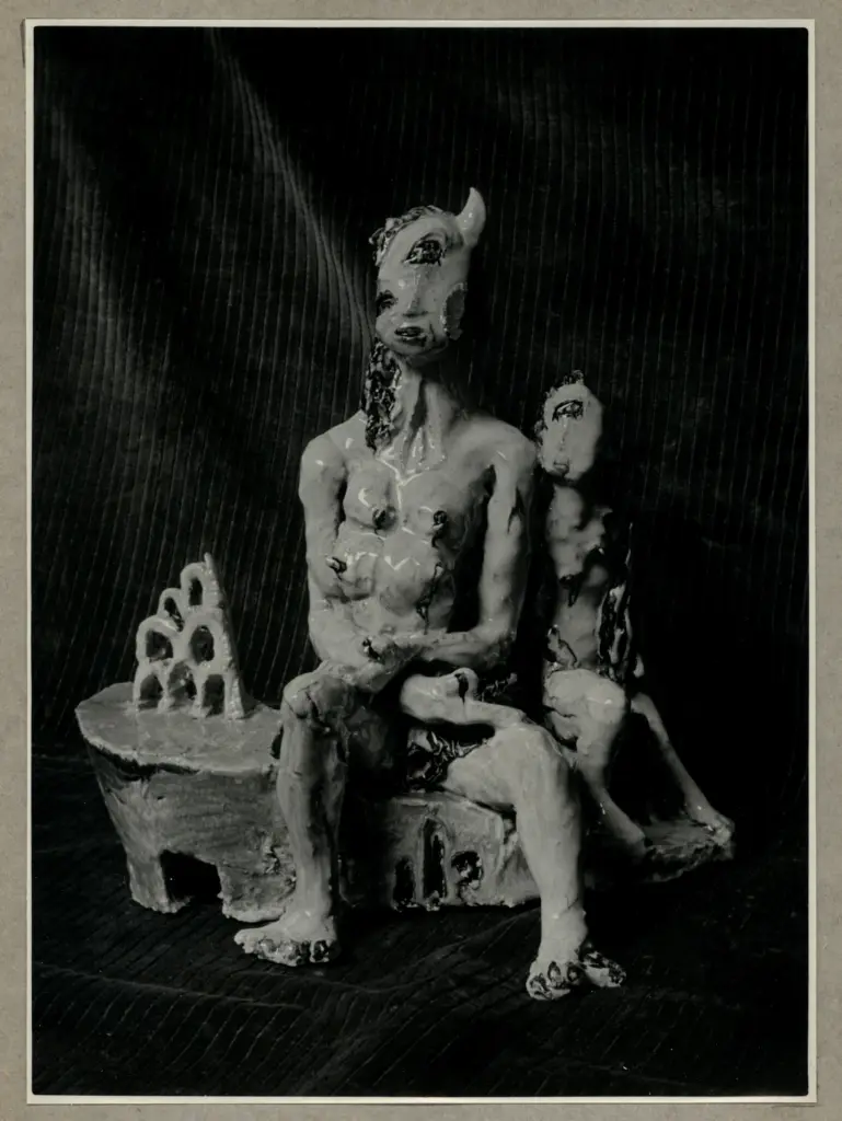 Meli, Salvatore , Figure sedute