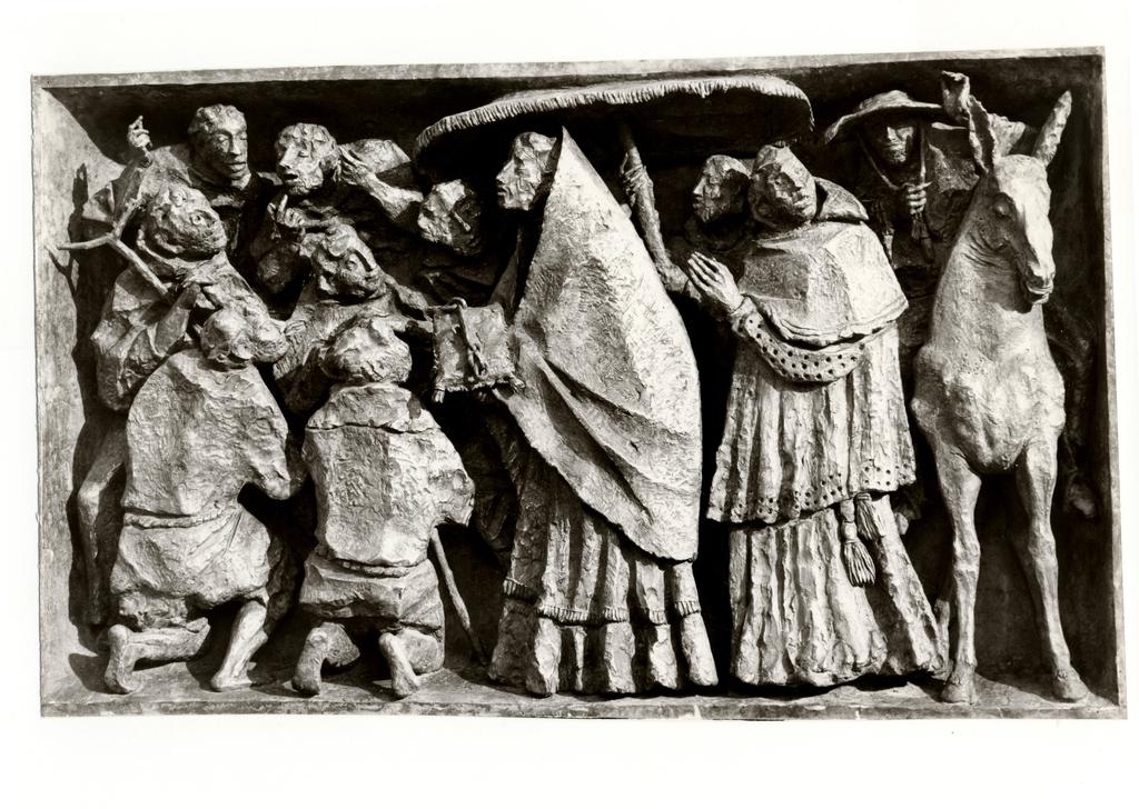 Minguzzi, Luciano , La cerimonia del Sacro Chiodo - Formella della V porta del Duomo di Milano