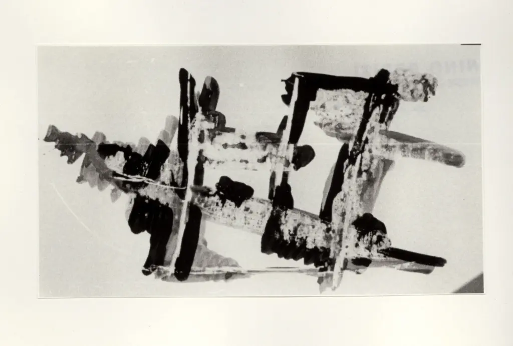 Perizi, Nino , Figura astratta