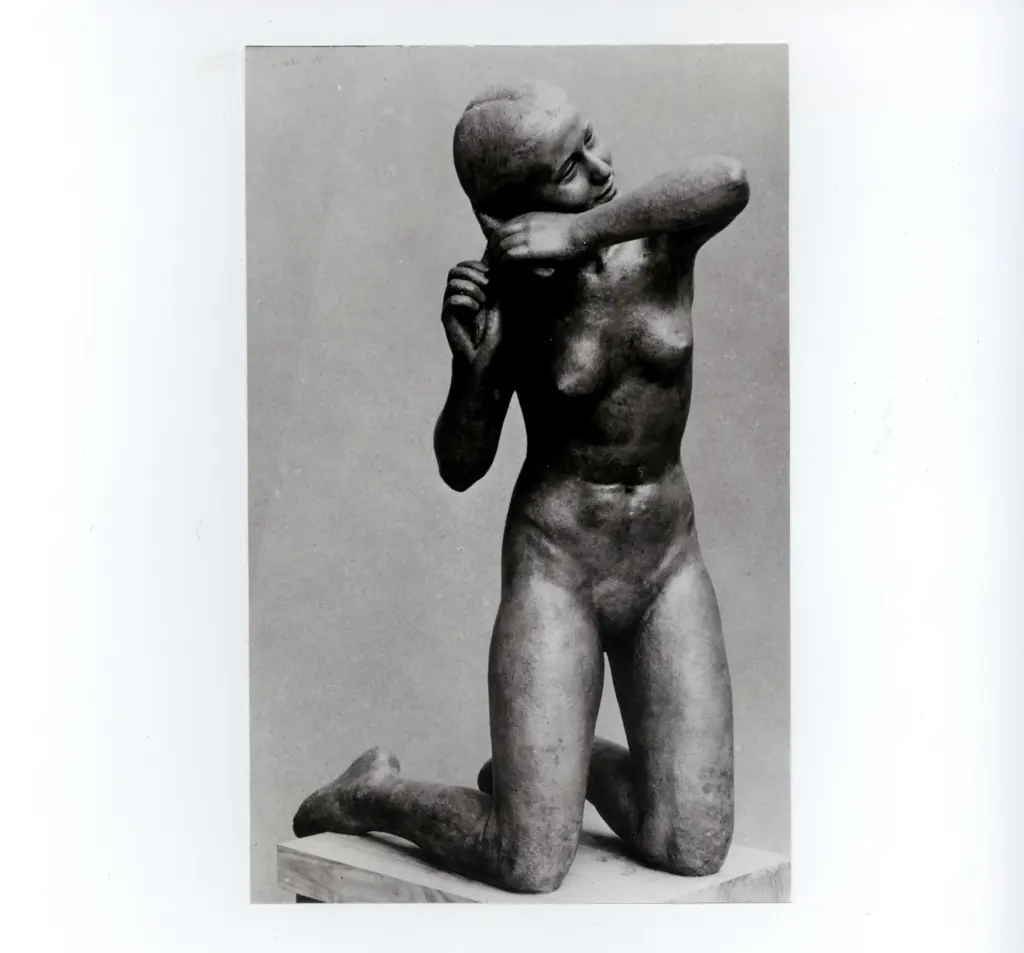 Prini, Giovanni , Ragazza che si pettina