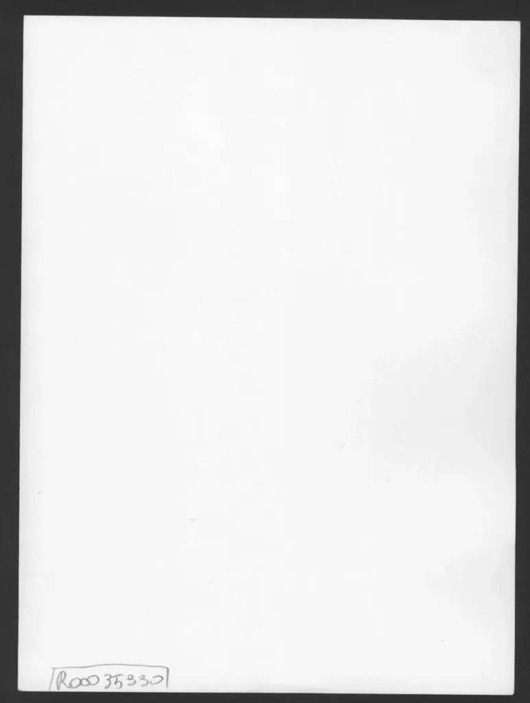 Anonimo , Zancanaro, Antonio - sec. XX - Figure femminili al mare con barche sullo sfondo , retro