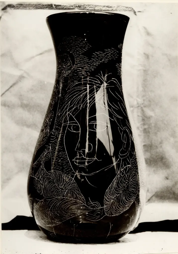 Anonimo , Zancanaro, Antonio - sec. XX - Vaso con ritratto femminile , fronte